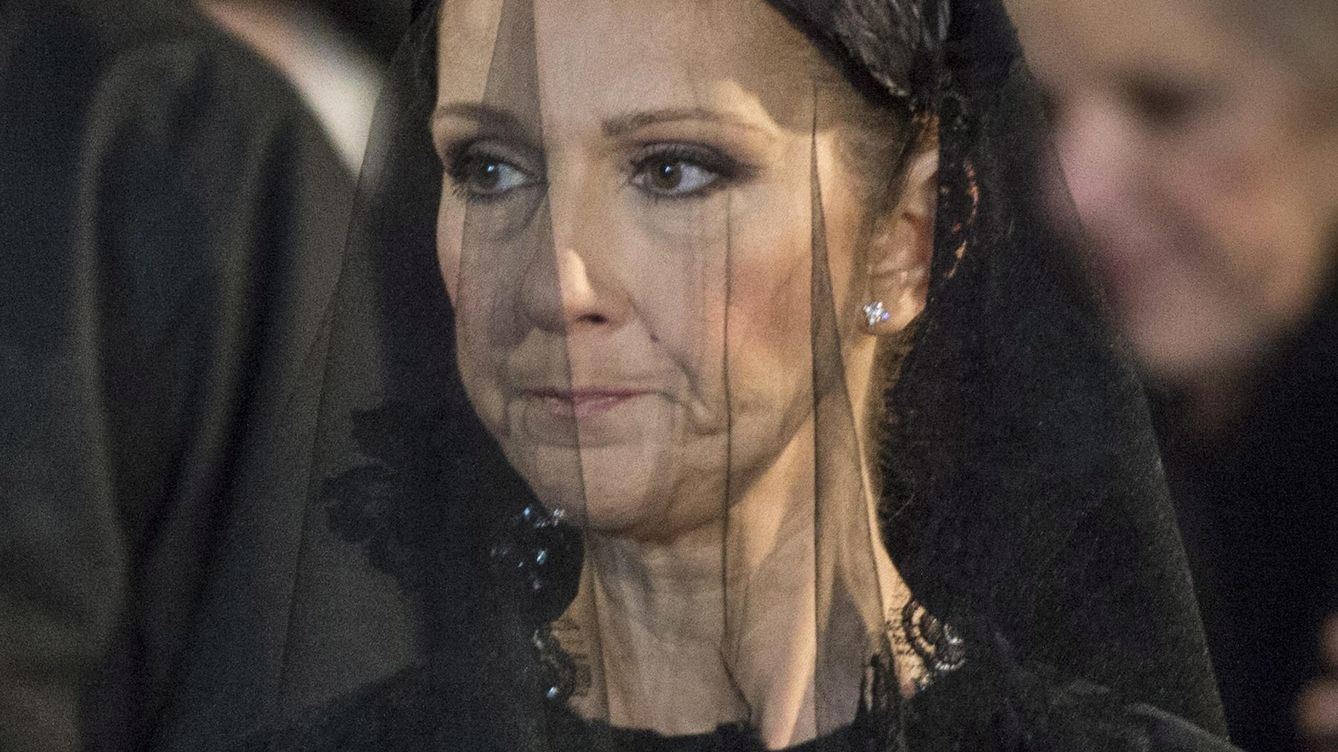 Foto: Céline Dion durante el funeral de su marido (Gtres)