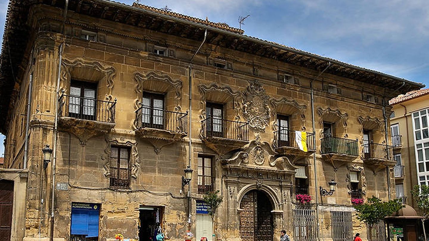 Palacio de la Plaza de la Cruz, del siglo XVIII. (Cortesía Turismo de Haro)