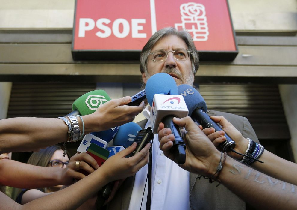 Foto: José Antonio Pérez Tapias, líder de la corriente Izquierda Socialista (EFE)