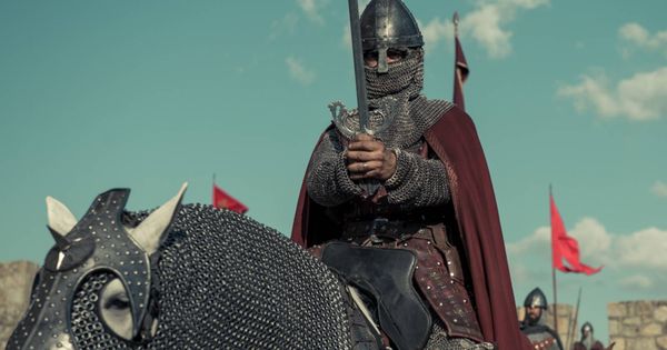 Foto: Imagen de 'El Cid', en la serie 'El Ministerio de el Tiempo'. (RTVE)