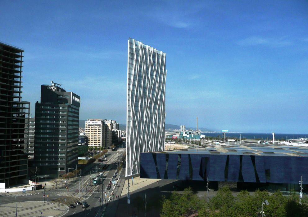 Foto: Torre Telefónica (RudolfSimon, Wikimedia Commons)