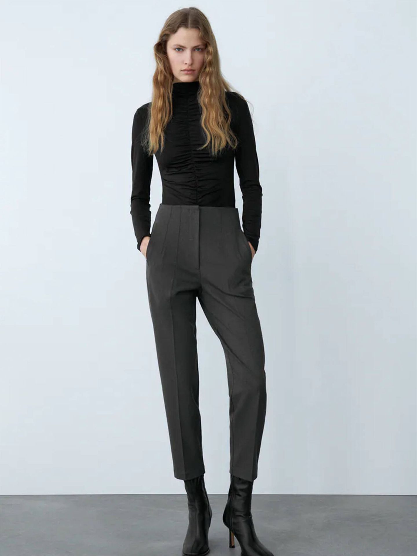 10 pantalones de vestir de Zara que quedan fenomenal con blazer y botines:  elegantes, cómodos y juveniles