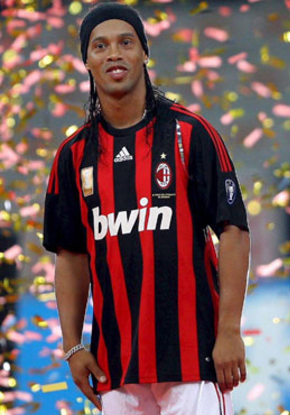 Ronaldinho: "En el Milan volver a ser feliz"