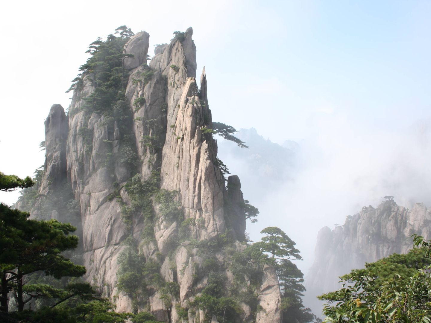 Pico de granito en Huangshan, China. (CC/Arne Hückelheim)