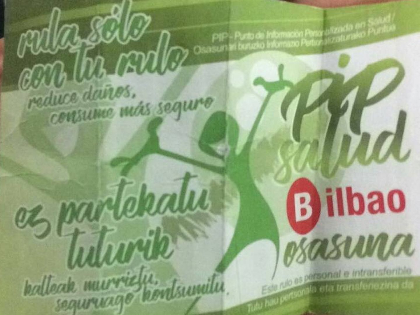 Imagen del folleto del Ayuntamiento de Bilbao en el que se pide a los jóvenes que 'rulen solo con su rulo'.
