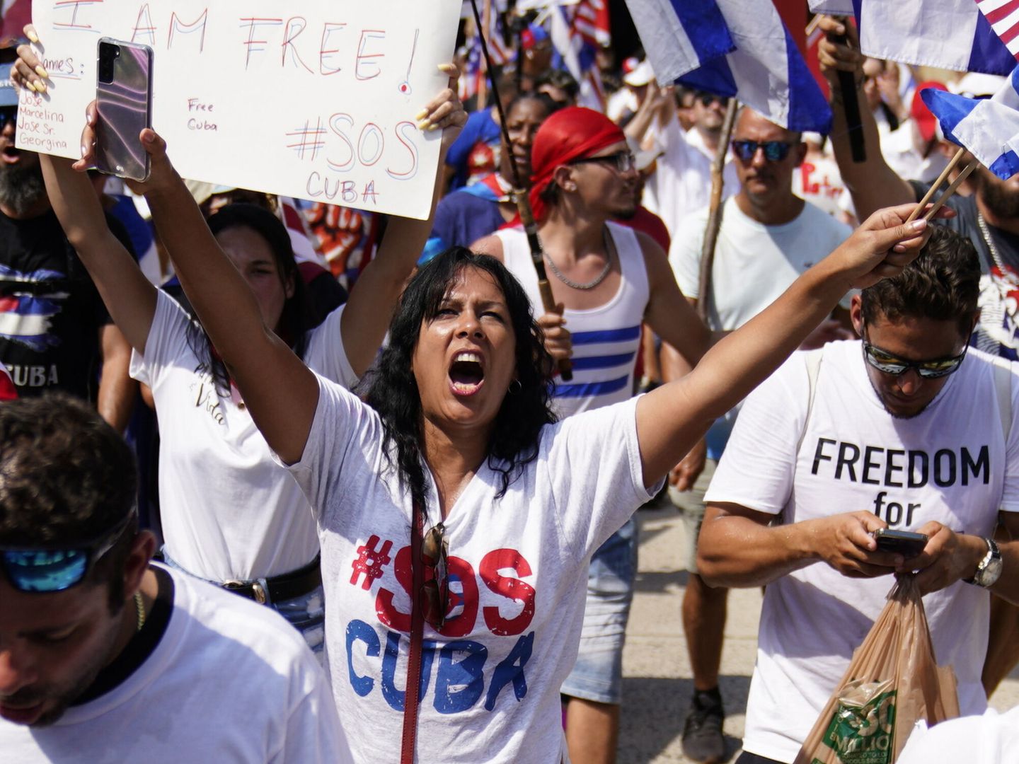 Protestas en apoyo a Cuba en EEUU. (Reuters)