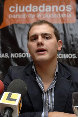 Albert Rivera: “Ir separados del partido de Rosa Díez sería una irresponsabilidad”
