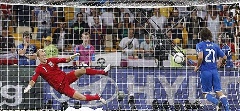 Foto: Pirlo entra con su gol en el selecto 'club Panenka'... y en la historia de las Eurocopas