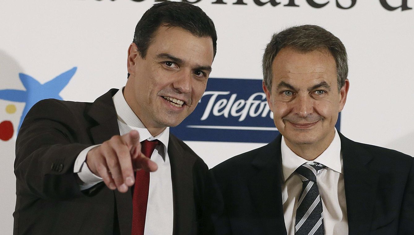 Pedro Sánchez y el expresidente del Gobierno Rodríguez Zapatero. (EFE)