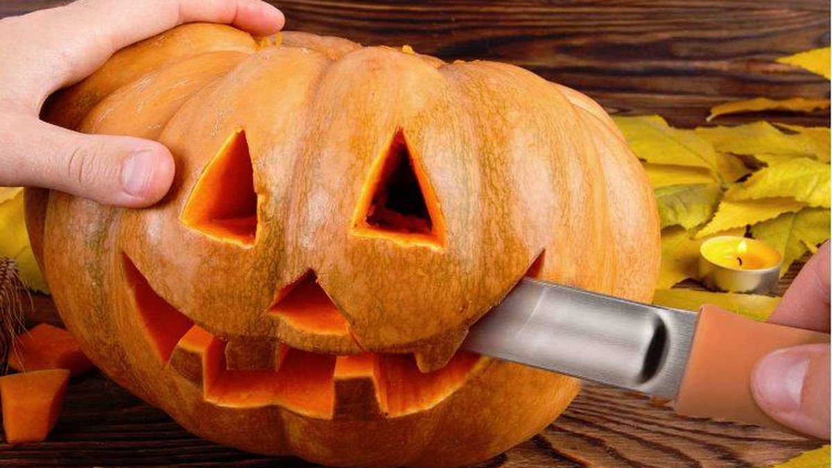 Cómo vaciar paso a paso una calabaza para Halloween y evitar que se eche a perder