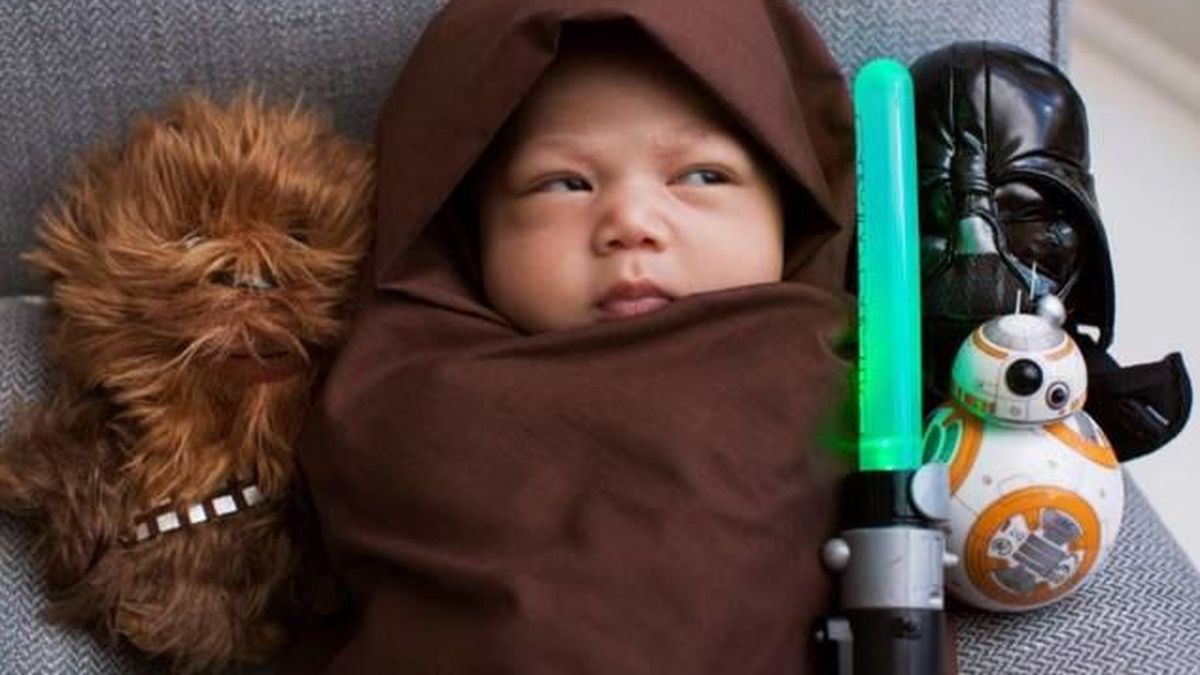 Facebook - Mark Zuckerberg transporta a su bebé al mundo 'Star Wars'
