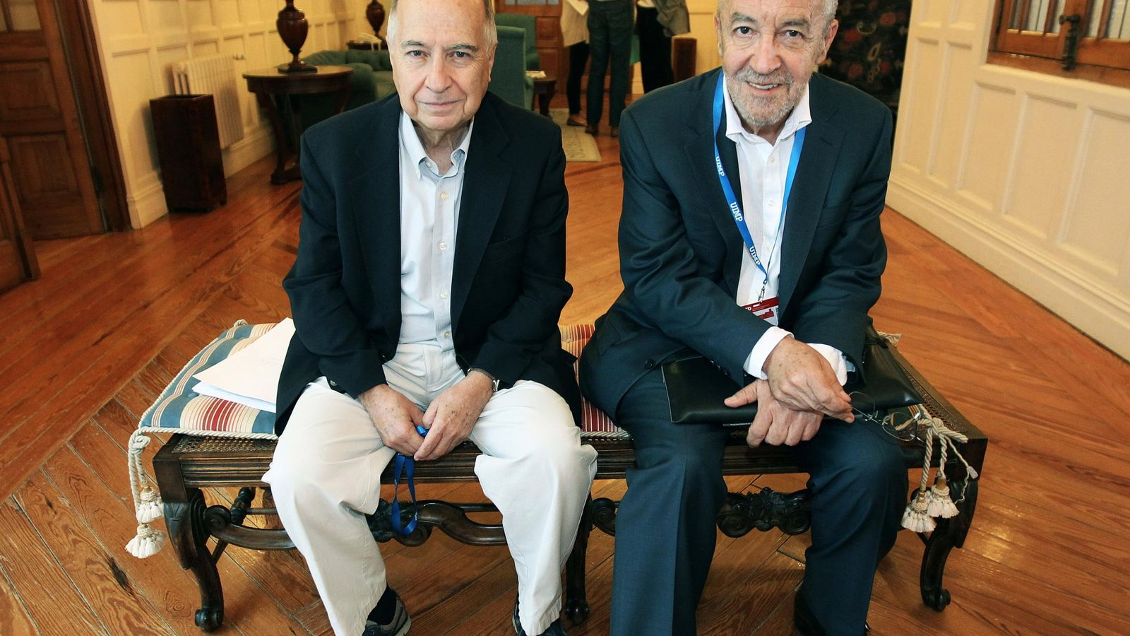 Foto: El presidente de Metroscopia, José Juan Toharia y el sociólogo Pedro Arriola. (EFE)
