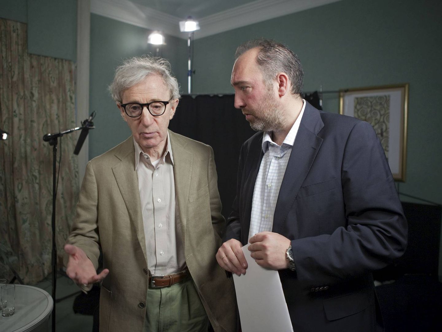 El entonces director del Centro Niemeyer de Avilés, Natalio Grueso, con Woody Allen en 2010 (EFE)