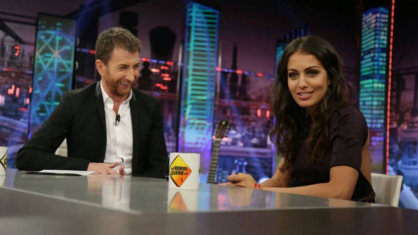 Hiba Abouk sincerándose con Pablo Motos en 'El hormiguero'. (Antena 3)