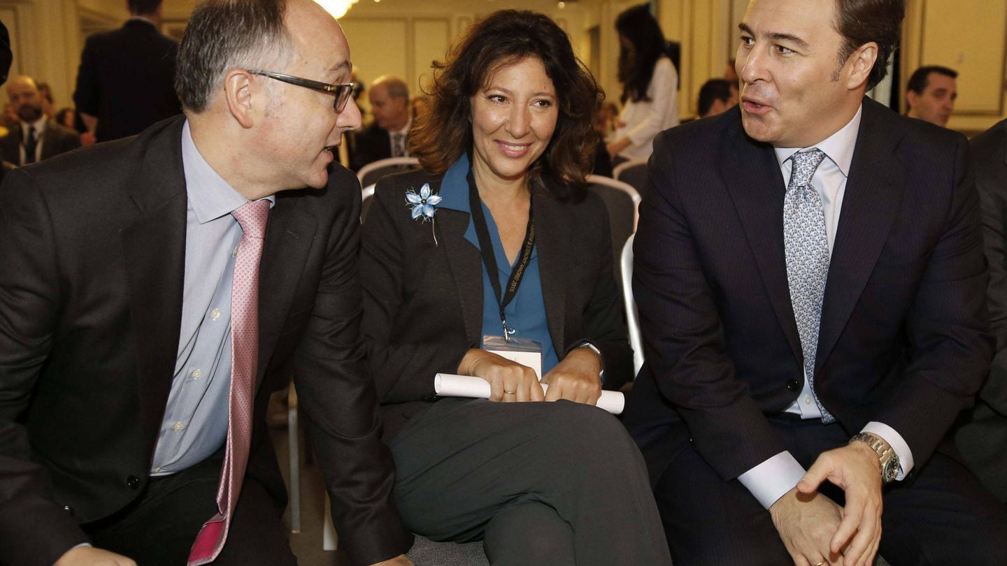 Luis Gallego, Cristina Álvarez y Dimas Gimeno. (EFE)
