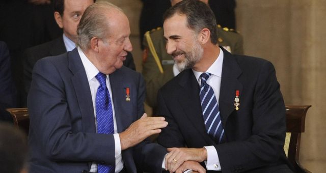 El rey Juan Carlos y el rey Felipe, en una imagen de archivo. (Getty)