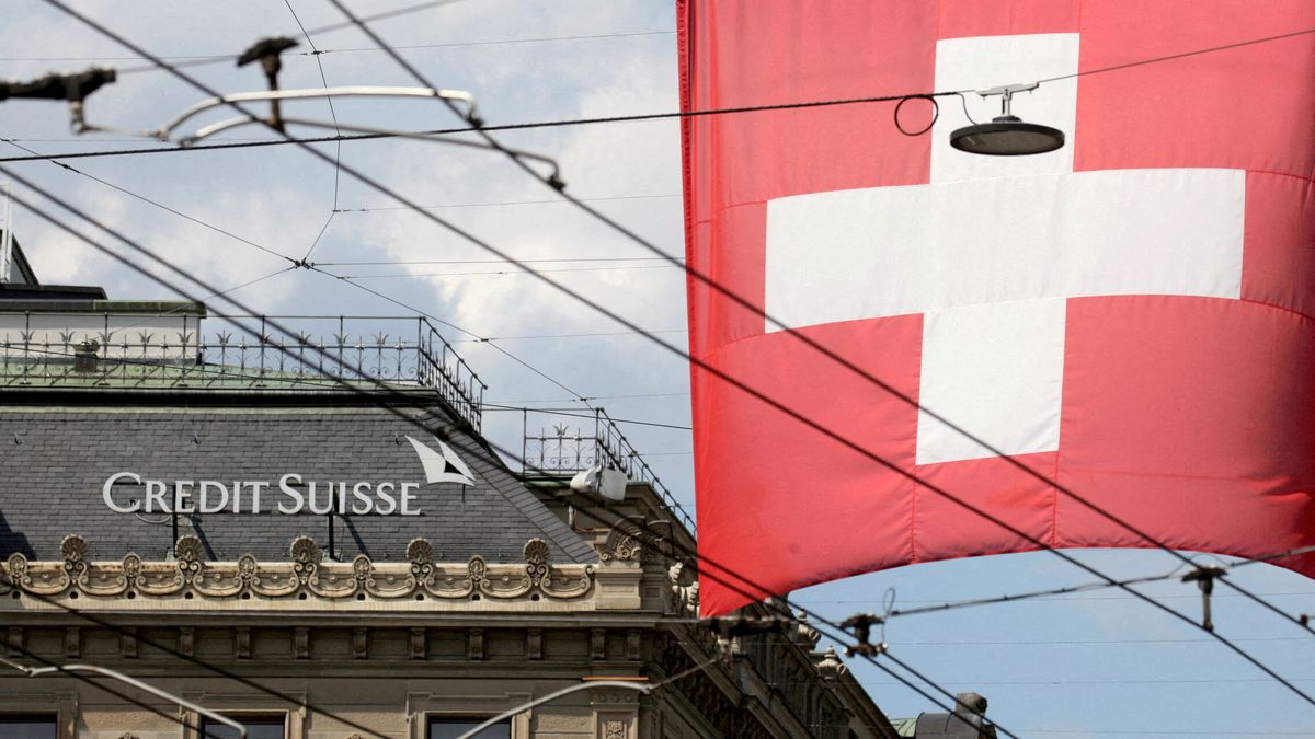 Credit Suisse tantea a Santander para vender el negocio patrimonial de Latam