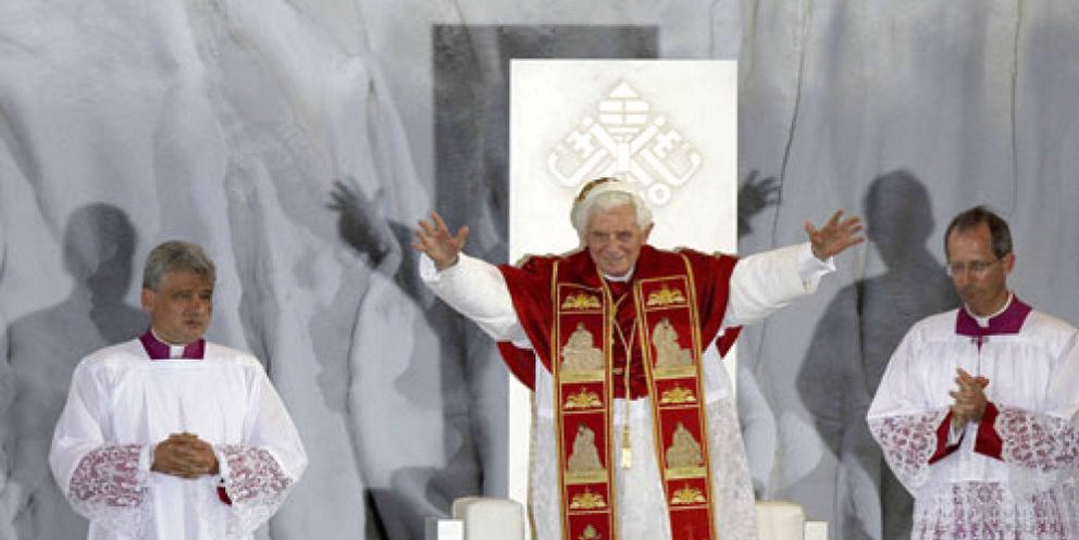 Foto: Más de un millón de jóvenes vitorean al Papa bajo la lluvia