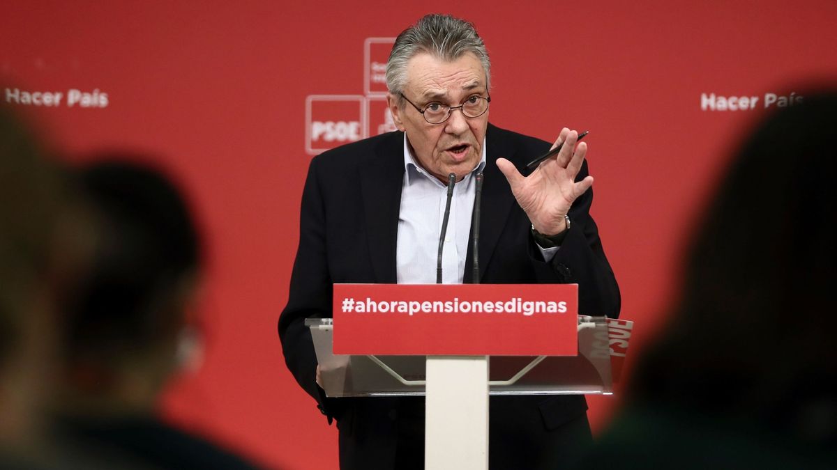 El PSOE advierte a Colau y Torrent de que están "jugando con fuego" con el MWC