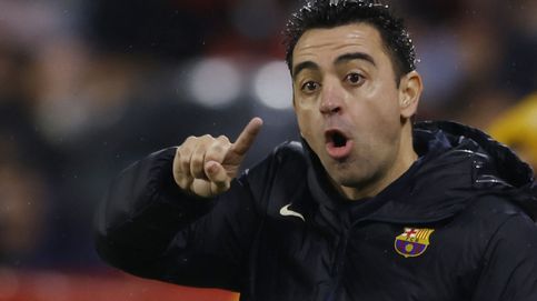 El Sevilla resiste el chaparrón del Barça y Xavi cierra el año fuera de la Champions (1-1)