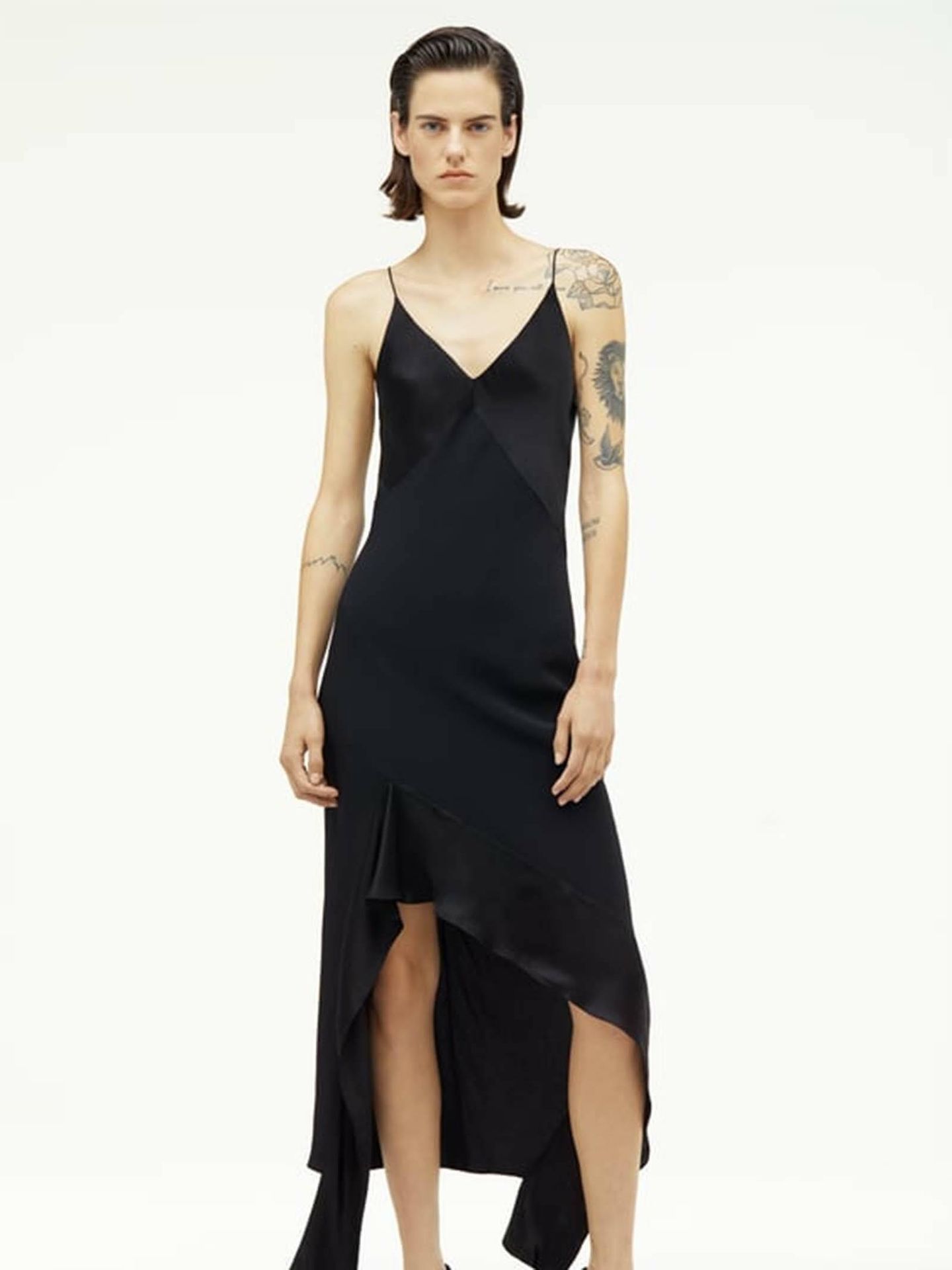 Los 5 vestidos imprescindibles de la colección de Zara x Narciso Rodríguez. (Cortesía)