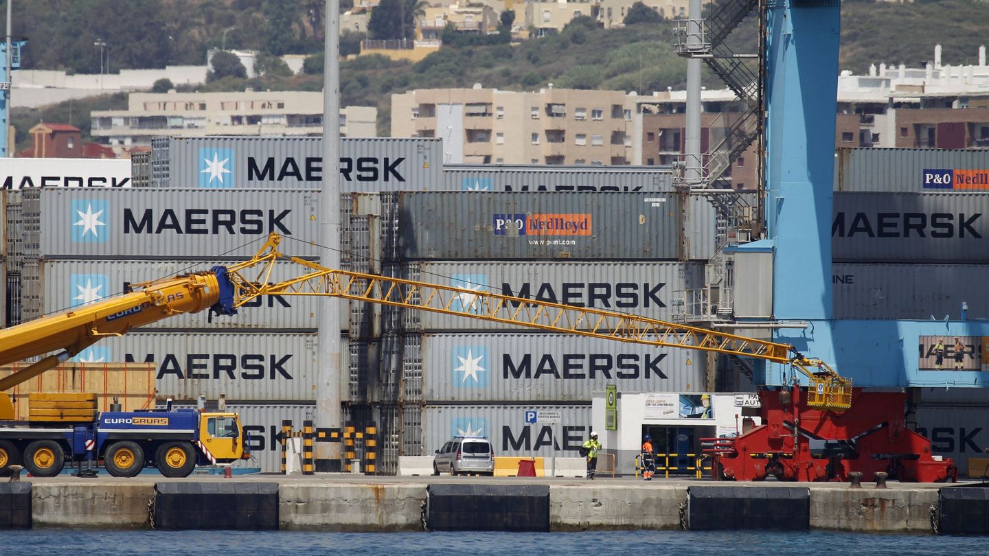 Puerto de Algeciras durante una de las huelgas de los estibadores. (EFE)