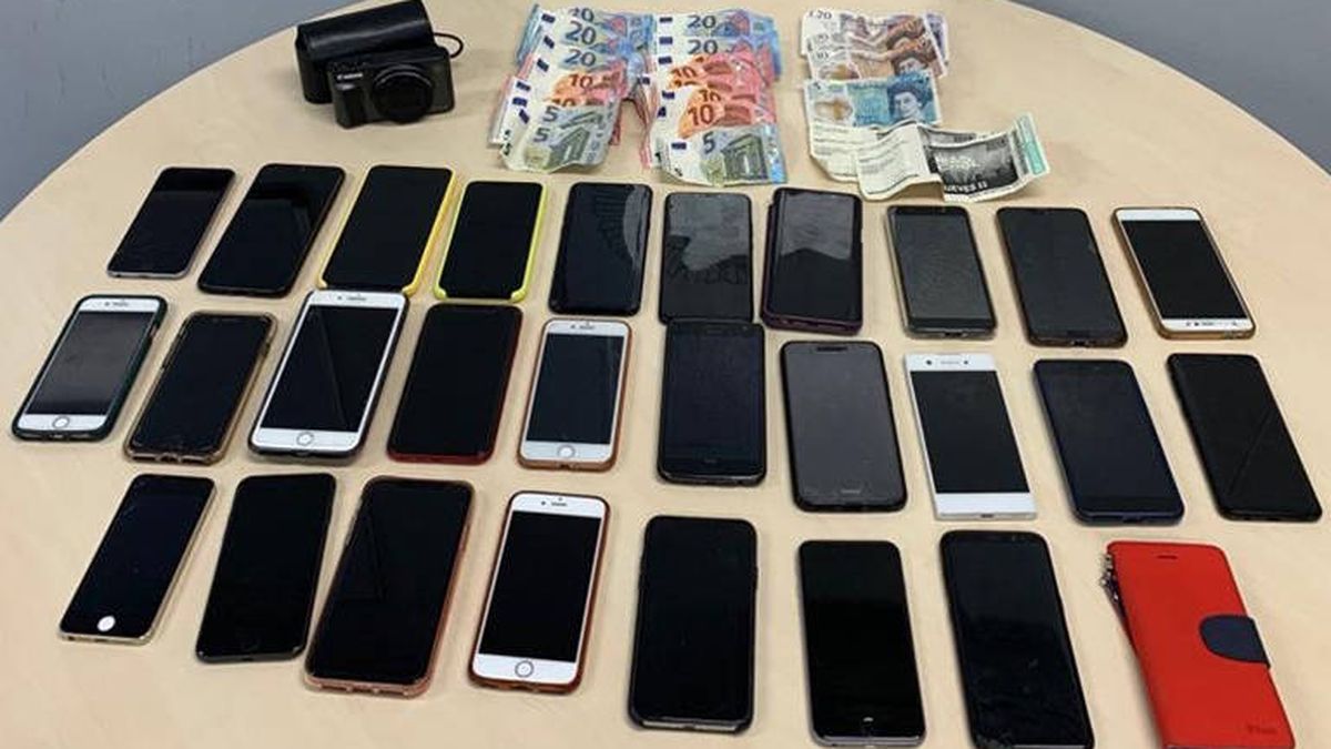 La policía detiene a una mujer que había robado 27 teléfonos móviles en el Mad Cool