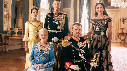 De gala y con sus nueras: Margarita II proclama la paz familiar con una nueva foto oficial