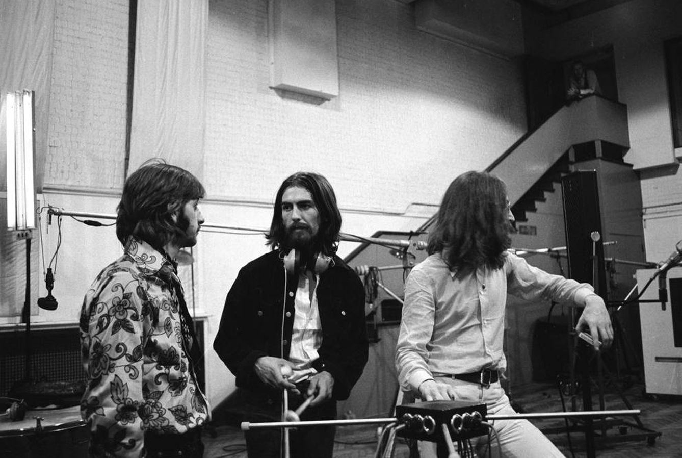 Los Beatles en el estudio de grabación