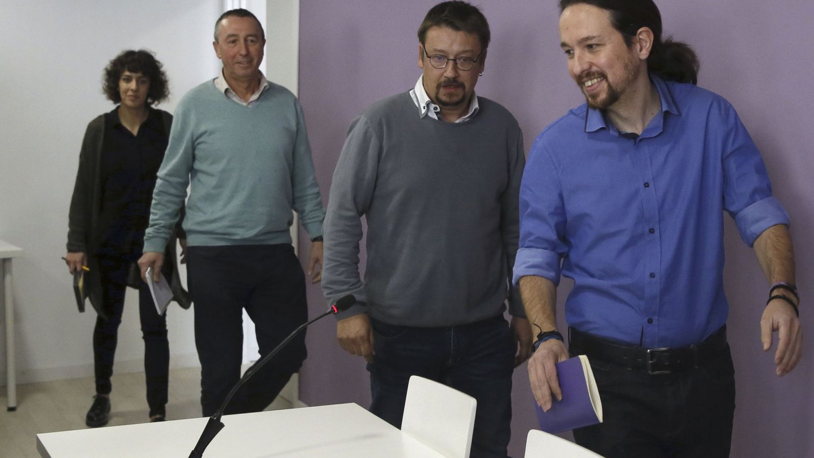 Foto: Pablo Iglesias, acompañado de los portavoces de En Comú Podem, Xavier Domènech, de Compromís-Podem, Joan Baldoví, y de En Marea, Alexandra Fernández. (EFE)
