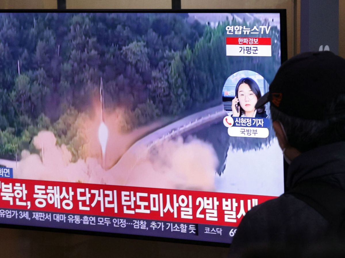 Foto: Imagen de archivo de un lanzamiento de misiles norcoreanos. (EFE/YONHAP)