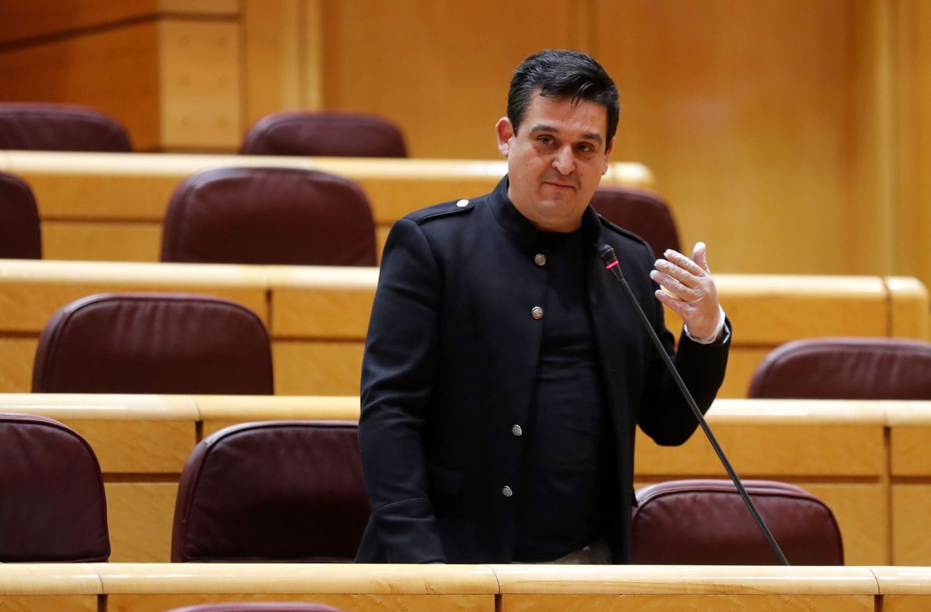 Mulet, senador valenciano de Compromís, ha hecho 10.000 preguntas en esta legislatura. (EFE)