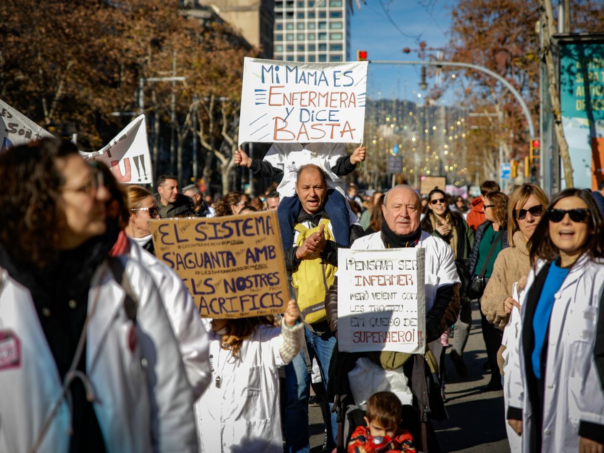 Foto: Huelga de enfermeras en Cataluña. (Europa Press/Kike Rincón)