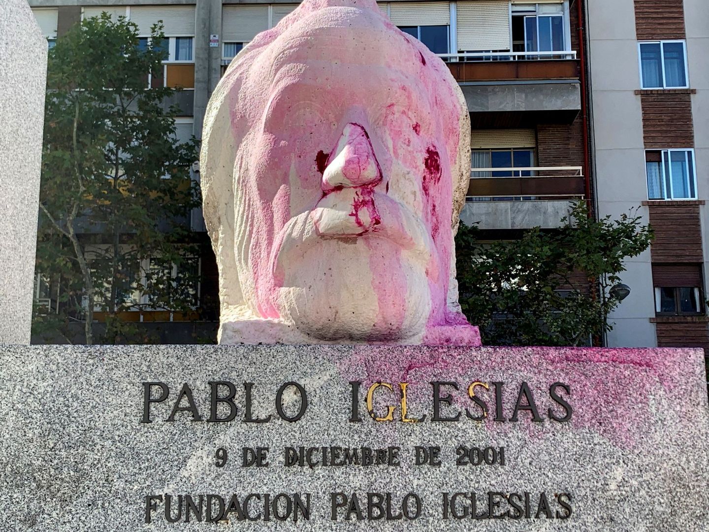 Vista del monumento al fundador del PSOE, Pablo Iglesias, en Madrid. (EFE)