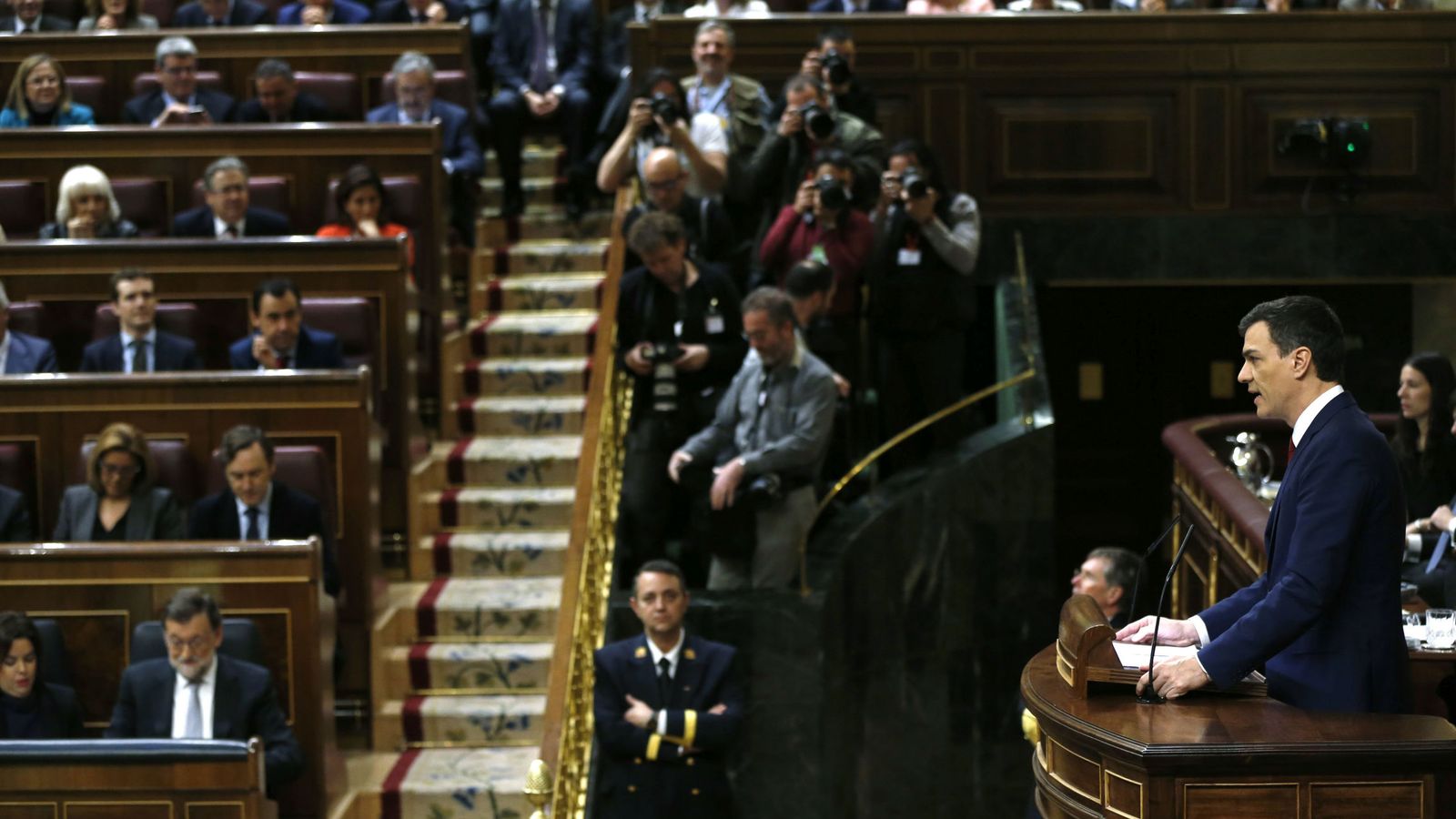 Foto: Pedro Sánchez, durante su réplica a Mariano Rajoy, este 2 de marzo en el Congreso. (EFE)