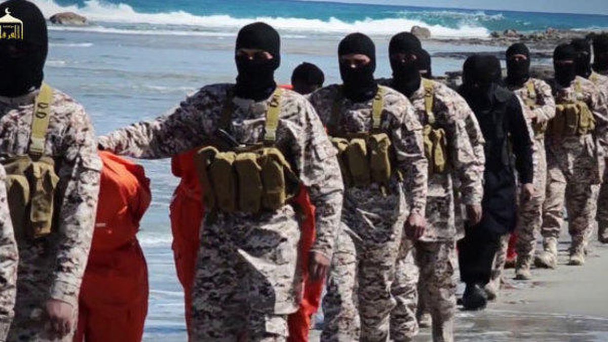 El Estado Islámico ejecuta en Libia a 30 cristianos etíopes 
