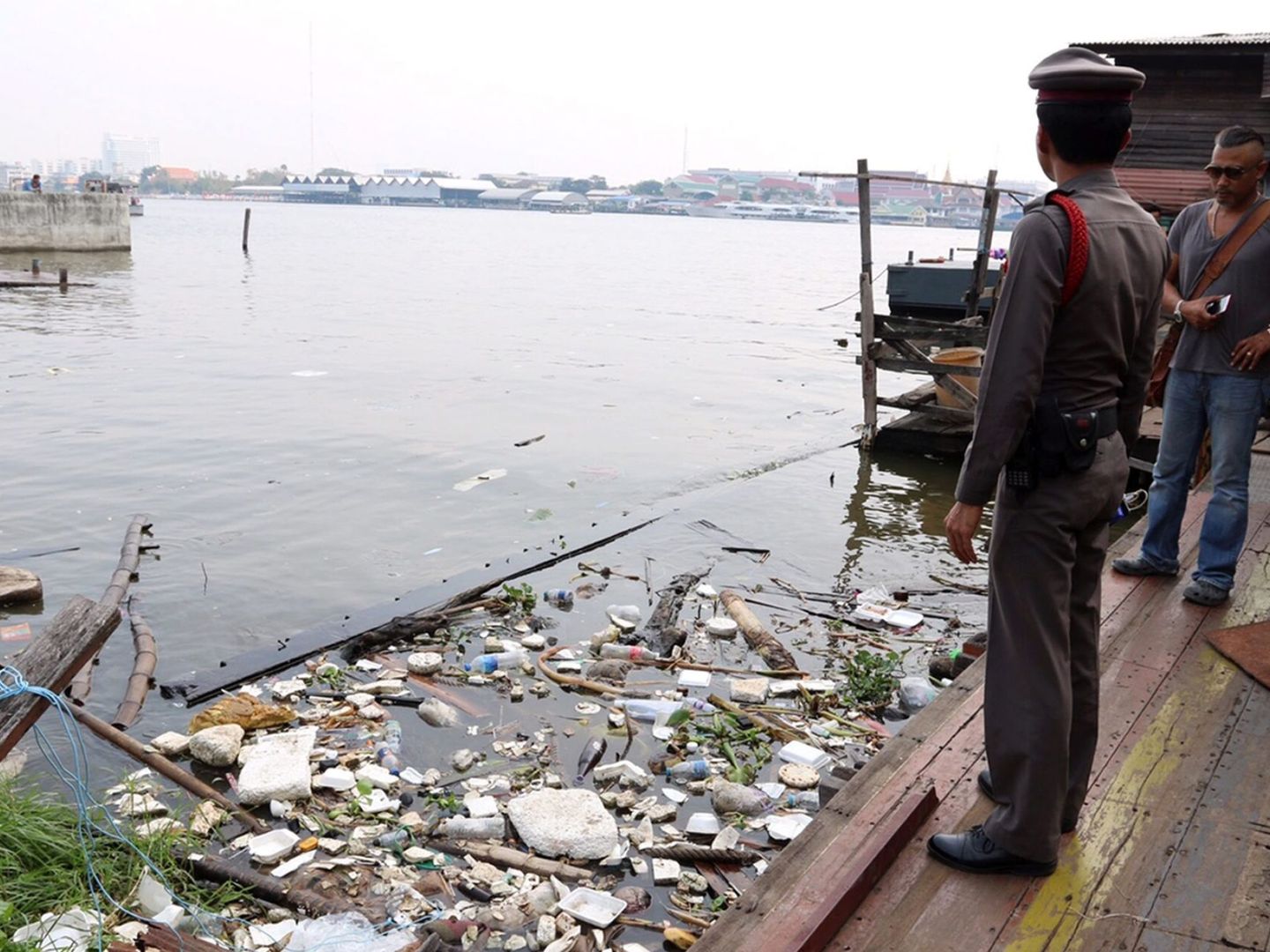 Lugar del río Chao Praya donde aparecieron los primeros restos de David Bernat, el 4 de febrero de 2016 (EFE)