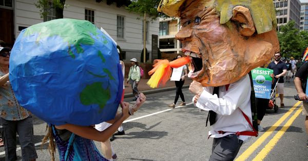 Foto: Protesta en Washington contra la política ecológica de Donald Trump. (Reuters)