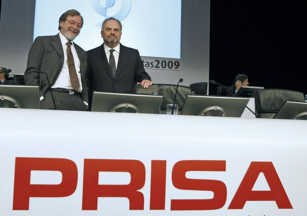 Foto: El presidente del Grupo Prisa, Juan Luis Cebrián (i), e Ignacio Polanco, presidente de honor. (EFE)