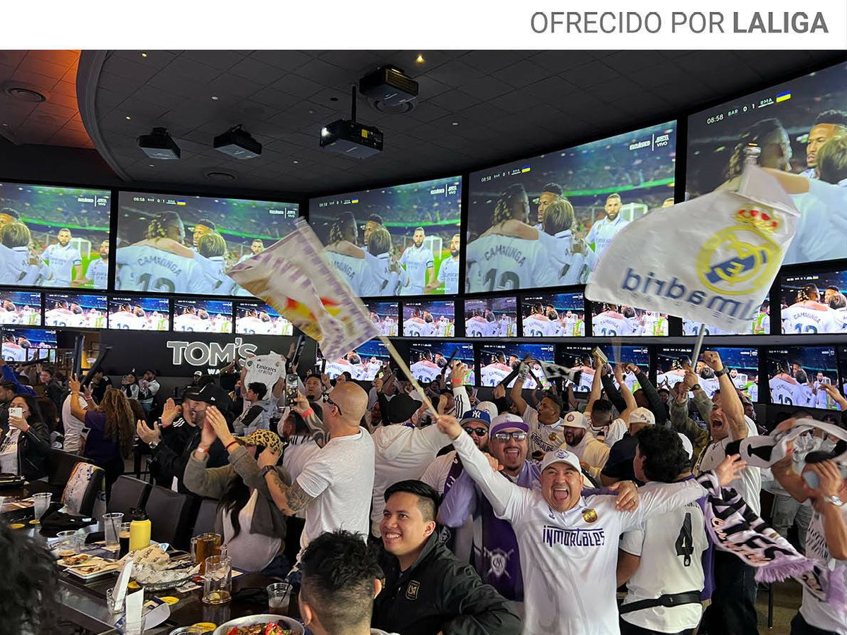 Foto: Aficionados del Real Madrid, en un encuentro de 'El Partidazo' en Los Ángeles. (LALIGA)