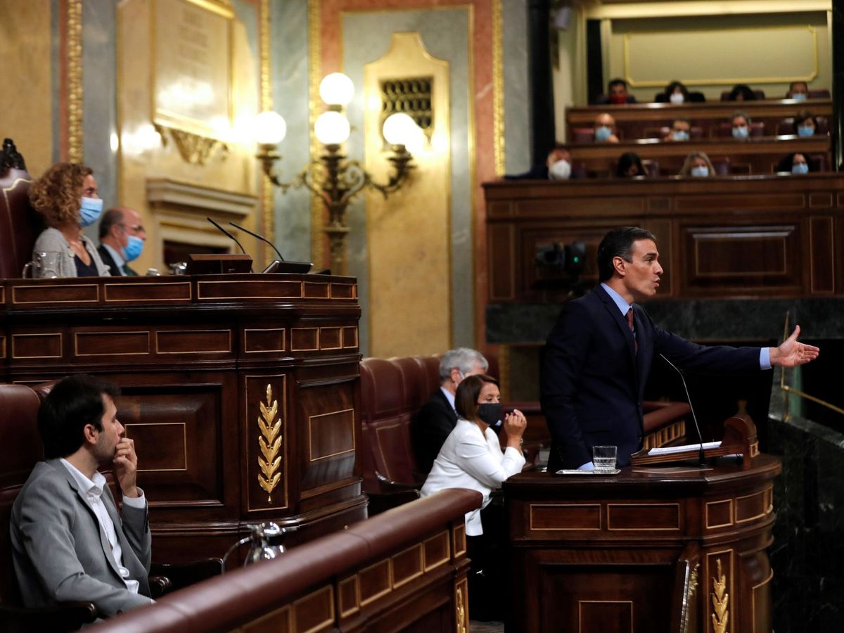 Foto: El presidente del Gobierno, Pedro Sánchez, en la tribuna del Congreso. (EFE)