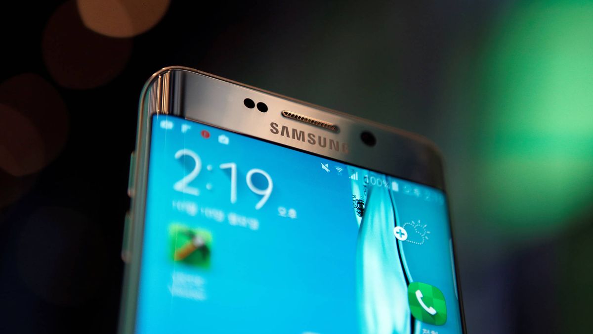 Samsung se la juega con el Galaxy Note 8: llega su apuesta más arriesgada del año