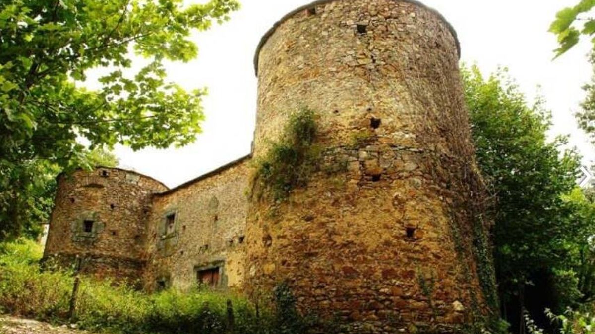 La americana que compró un castillo en Lugo para hacer caldo gallego 