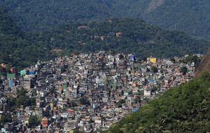 'Bienvenidos a Rocinha, fotos a 5 reales', la favela como negocio