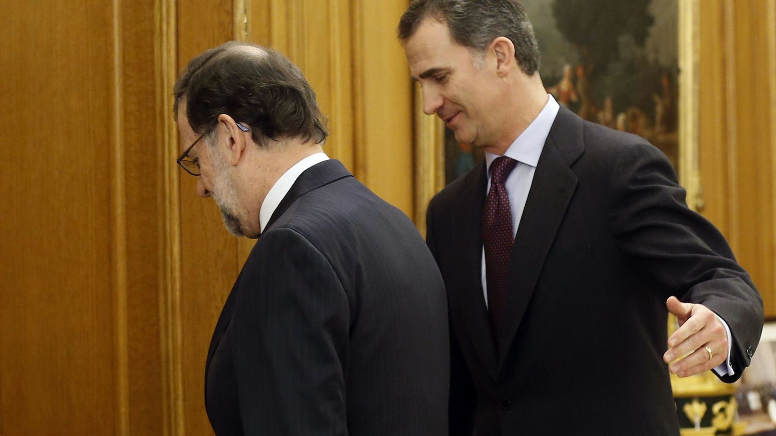 Foto: El rey Felipe VI recibe en audiencia en el Palacio de la Zarzuela al líder del PP, Mariano Rajoy. (EFE)