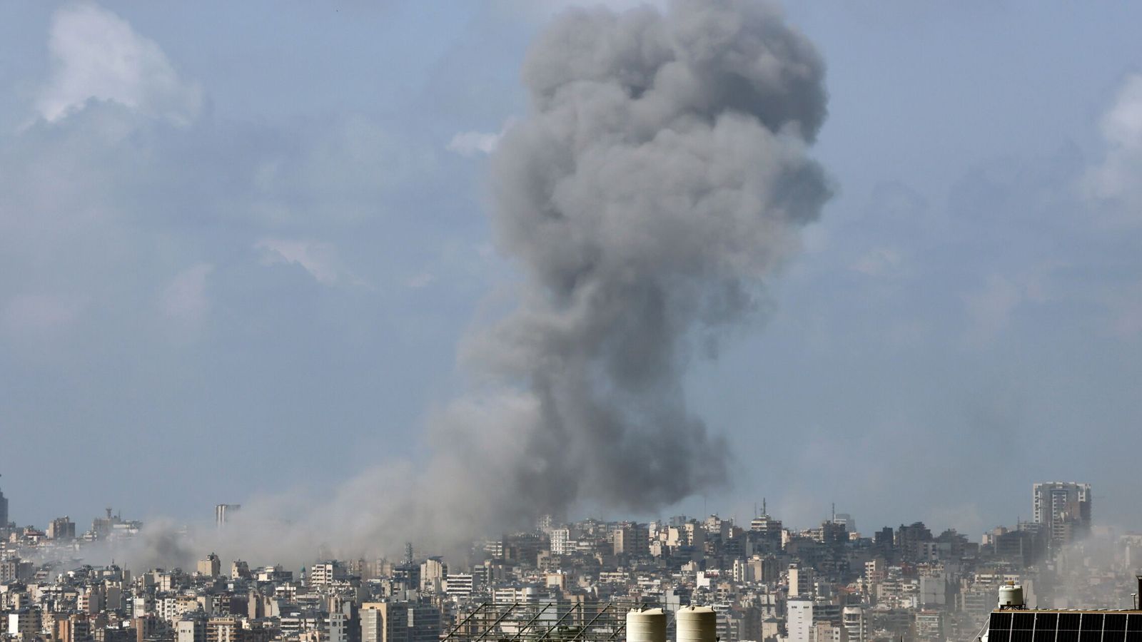 Netanyahu ordena lanzar ataques en los alrededores de Beirut (Líbano)
