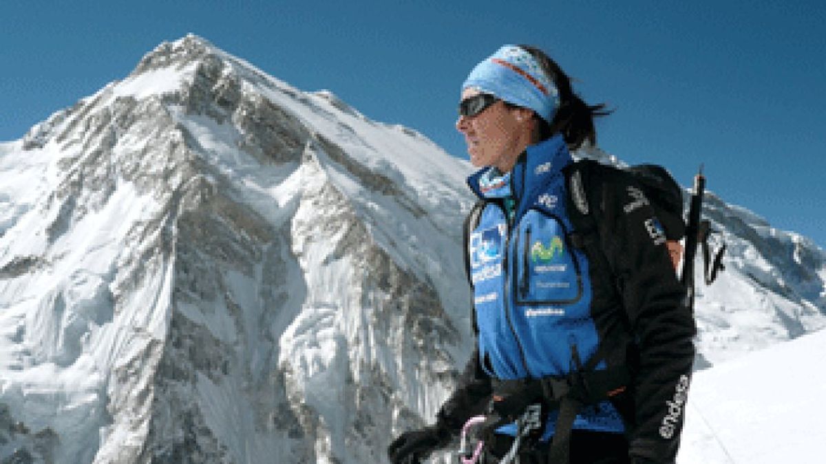 Edurne Pasabán logra hacer cumbre en el Kangchenjunga