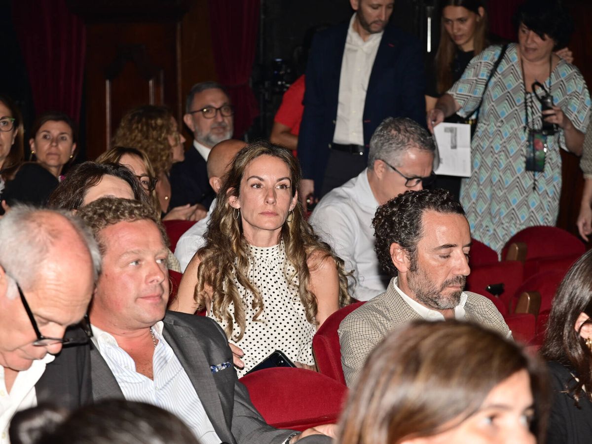 Foto: Telma Ortiz, entre el público de la conferencia de Amal Clooney. (Gtres)