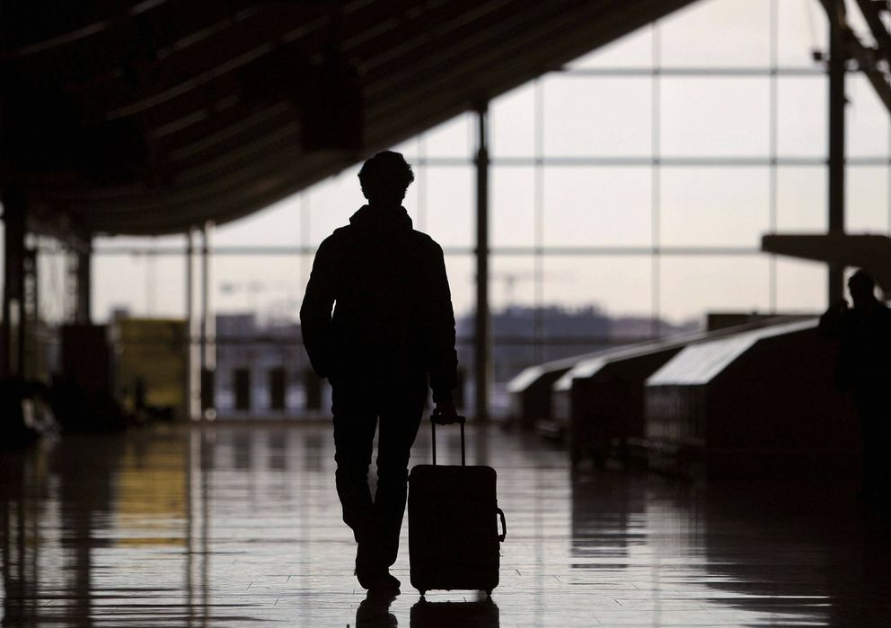 Foto: Viajeros en el aeropuerto de Barajas