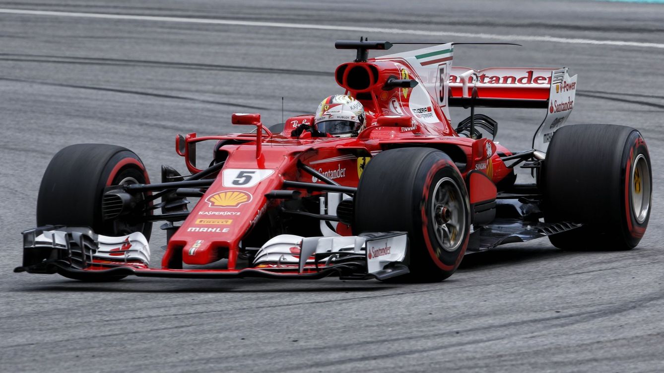 Foto: Sebastian Vettel saldrá último en el GP de Malasia y ve como se escapan sus opciones de título. (EFE)